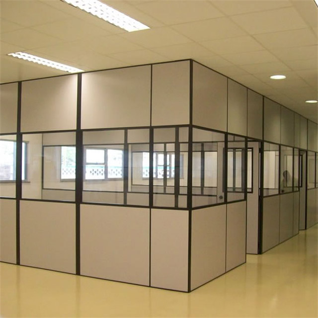 Instalação de divisórias para organizar e valorizar ambientes corporativos