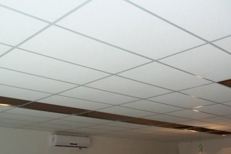 Instalação de forros para modernizar e valorizar ambientes internos